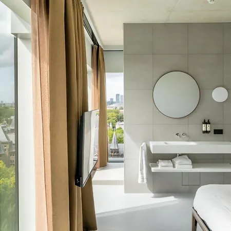 V Oosterpark Szálloda 4*