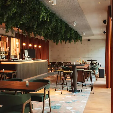 ホテル V Oosterpark 4*