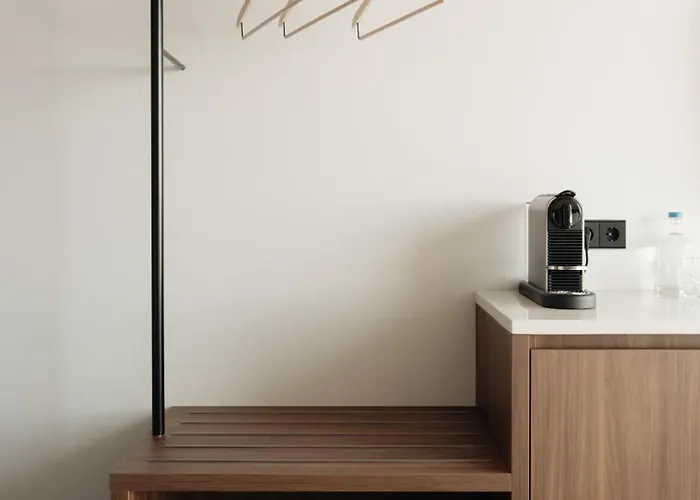 V Oosterpark فندق 4*