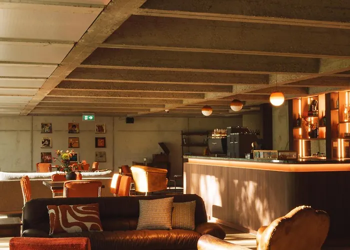 فندق V Oosterpark 4*