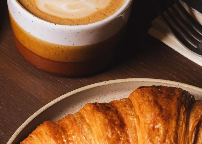 V Oosterpark فندق 4*