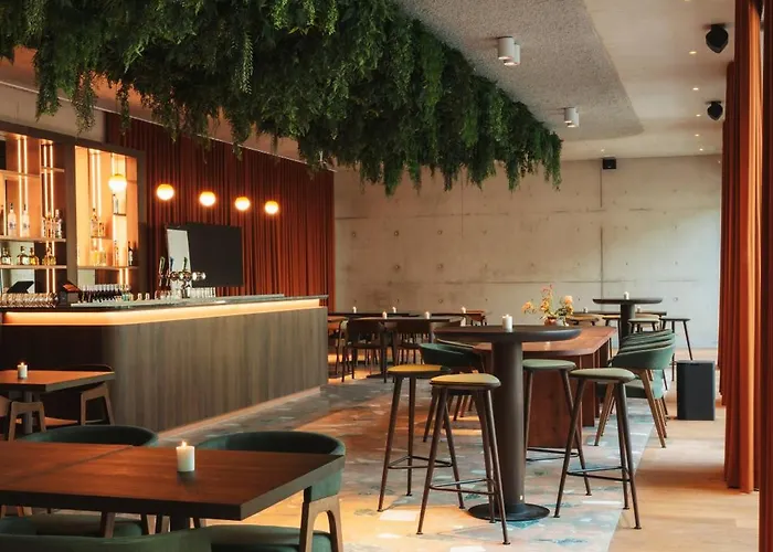 فندق V Oosterpark 4*