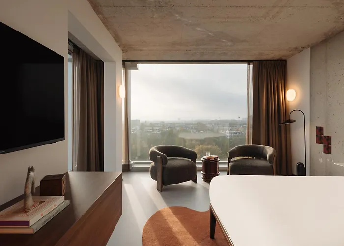 فندق V Oosterpark