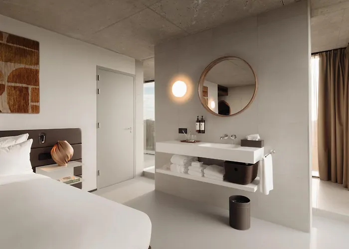 V Oosterpark فندق