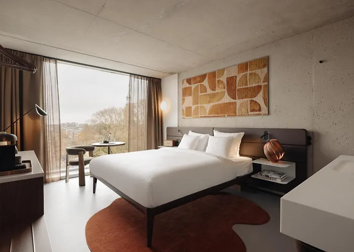 فندق V Oosterpark